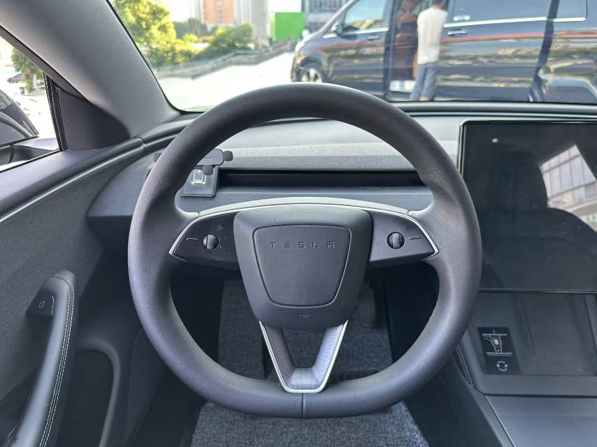 Tesla Model 3 2024 #12 Tesla Model 3 2024 car image #12