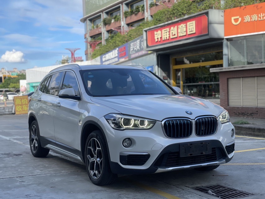 BMW X1 New Energy 2019 BMW X1 New Energy 2019 car image