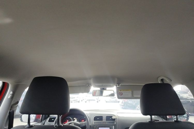 Volkswagen Polo 2014 car image #22