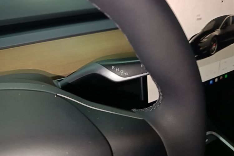 Tesla Model 3 2022 car image #14