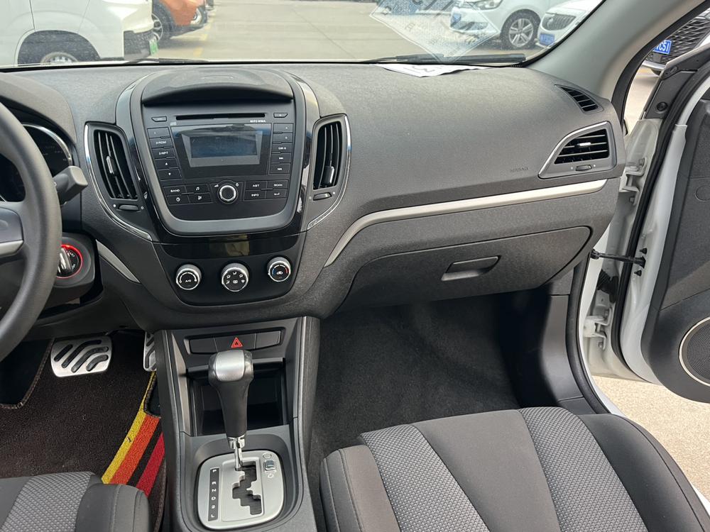 MG 5 2014 immagine di auto #7