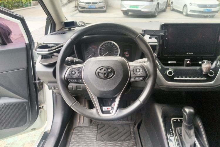 Toyota Corolla 2020 #11 Toyota Corolla 2020 صورة سيارة #11