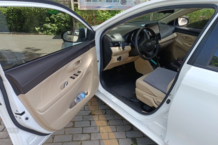 Toyota Vios 2016 car image #18