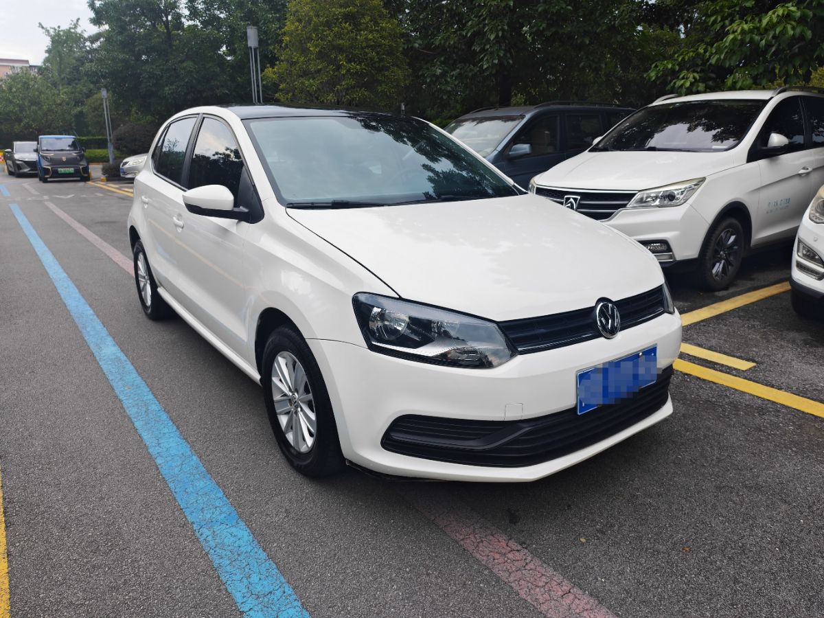 Volkswagen Polo 2018 car image #3