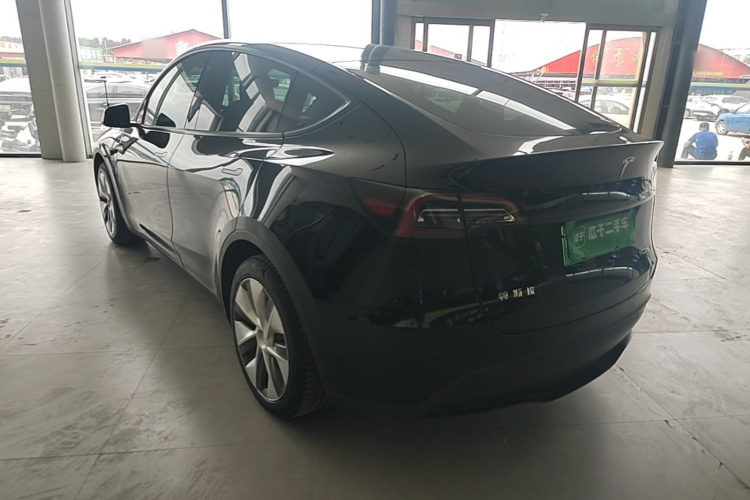 Tesla Model Y 2022 #5 Tesla Model Y 2022 immagine di auto #5