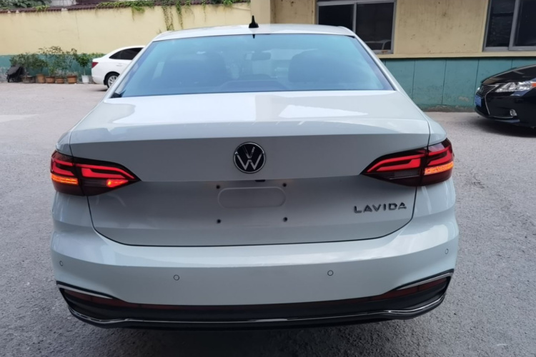 Volkswagen Lavida 2023 car image #6