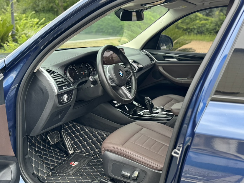 BMW X3 2019 car image #3