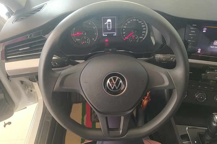 Volkswagen Bora 2022 изображение автомобиля #11