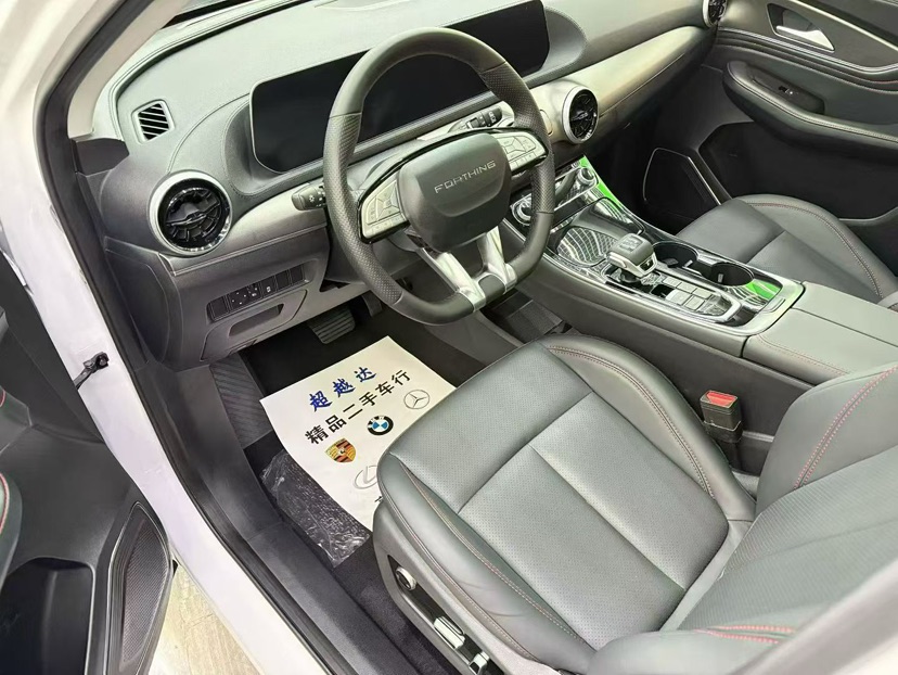 Forthing T5 EVO 2023 صورة سيارة #3
