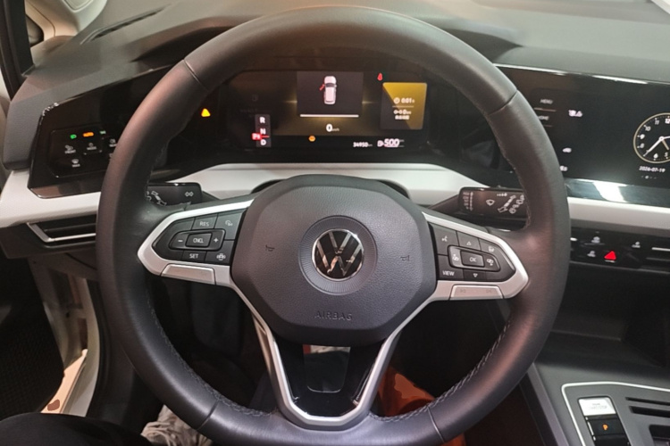 Volkswagen Golf 2022 #11 Volkswagen Golf 2022 car image #11