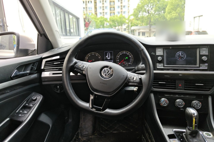 Volkswagen Bora 2019 car image #11