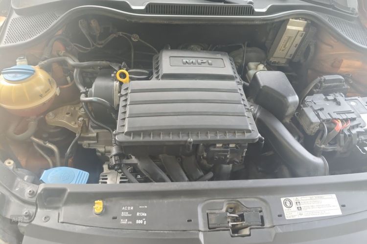 Volkswagen Polo 2015 car image #22