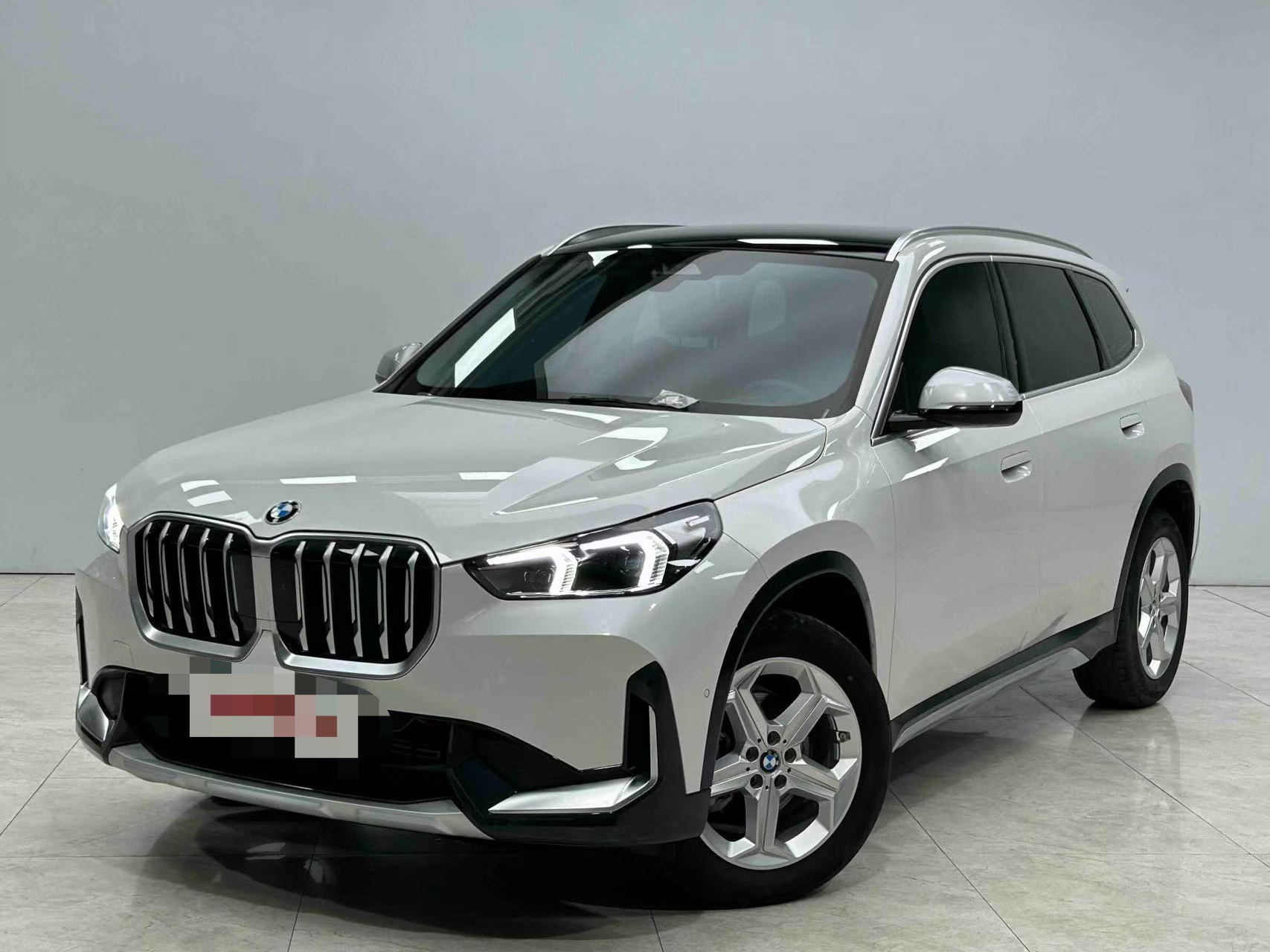 BMW X1 2023 car image 
