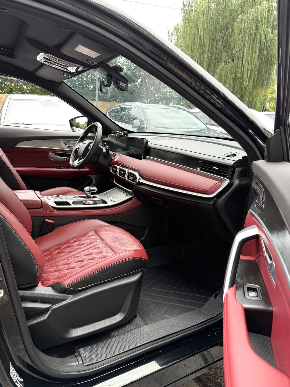 Jetour X70 PLUS 2024 car image #6