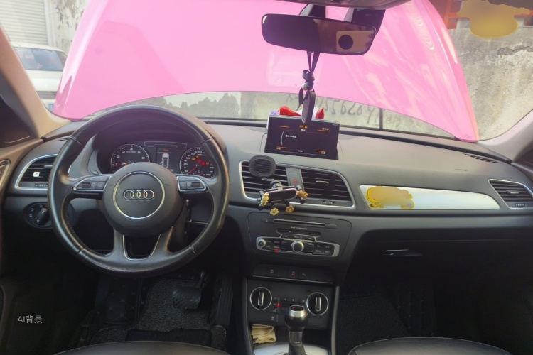 Audi Q3 2017 immagine di auto #11