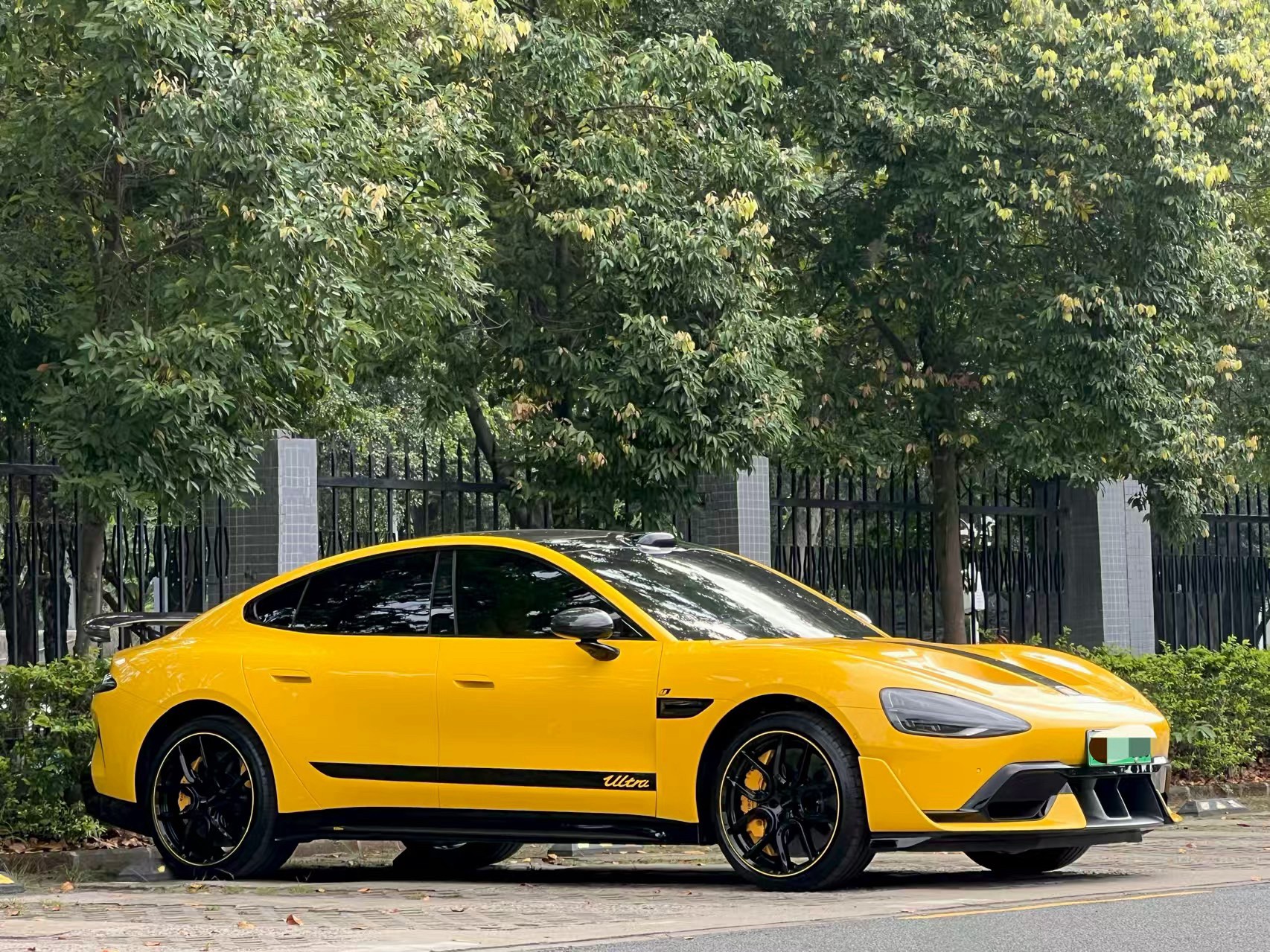 MI SU7 Ultra 2025 car image #3