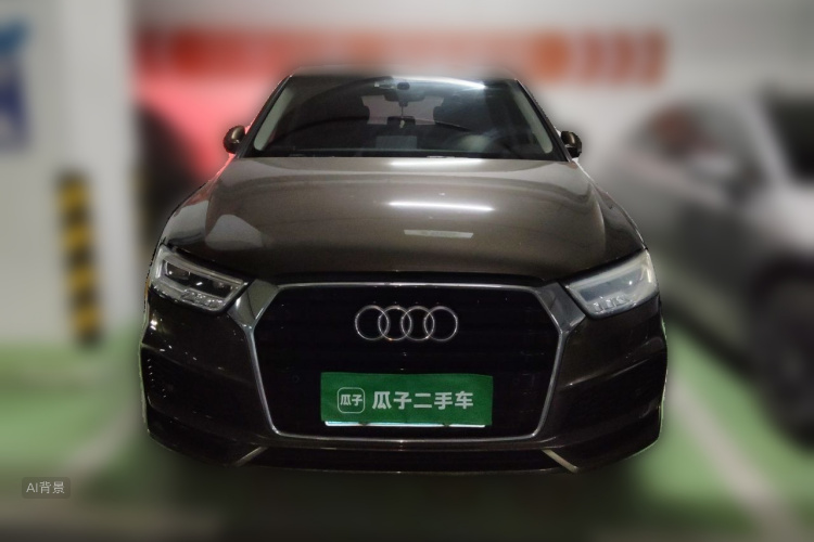 Audi Q3 2019 car image #3