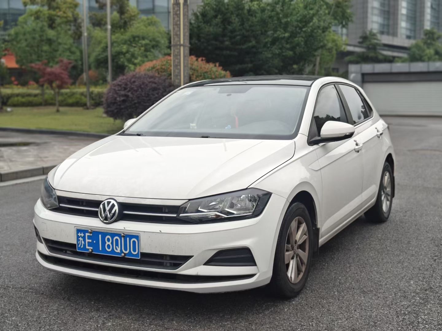 Volkswagen Polo 2021 car image 