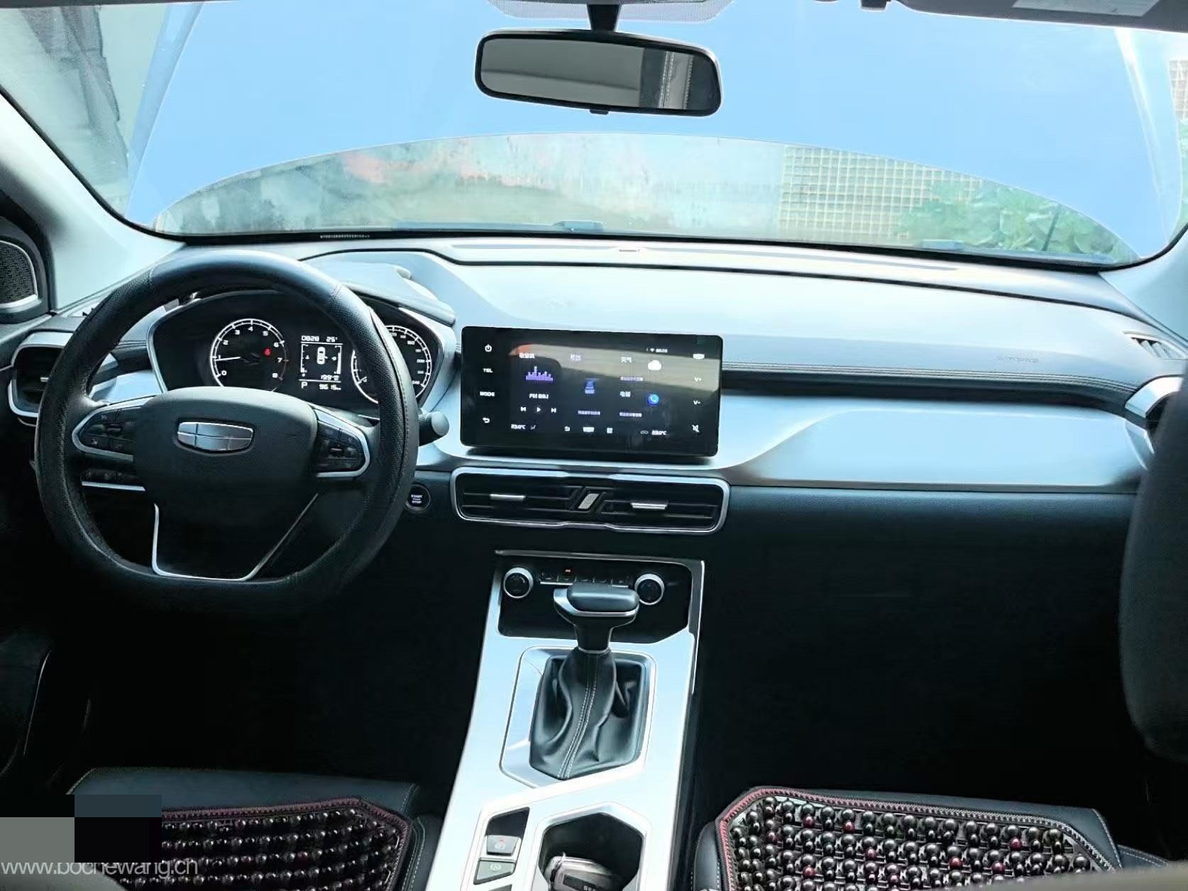 GEELY Coolray 2025 car image #5