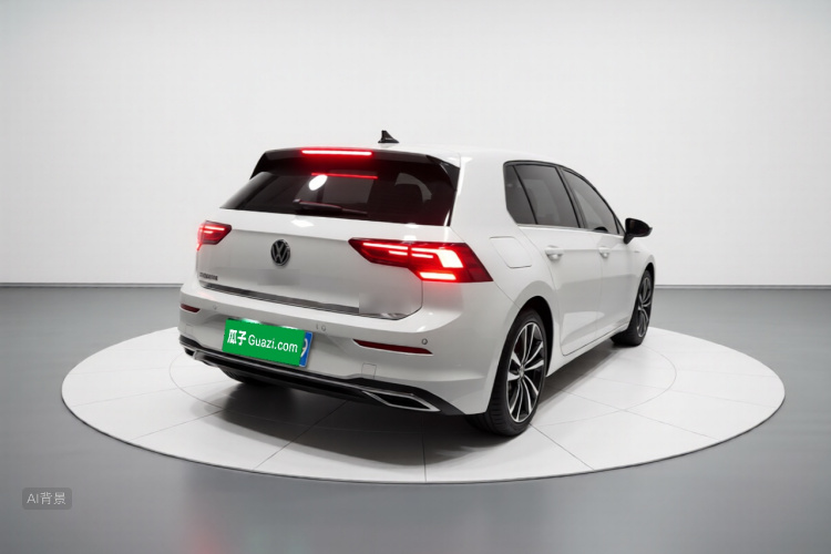 Volkswagen Golf 2022 car image #7