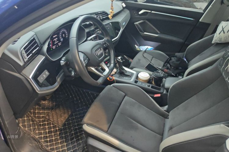 Audi Q3 2021 car image #17