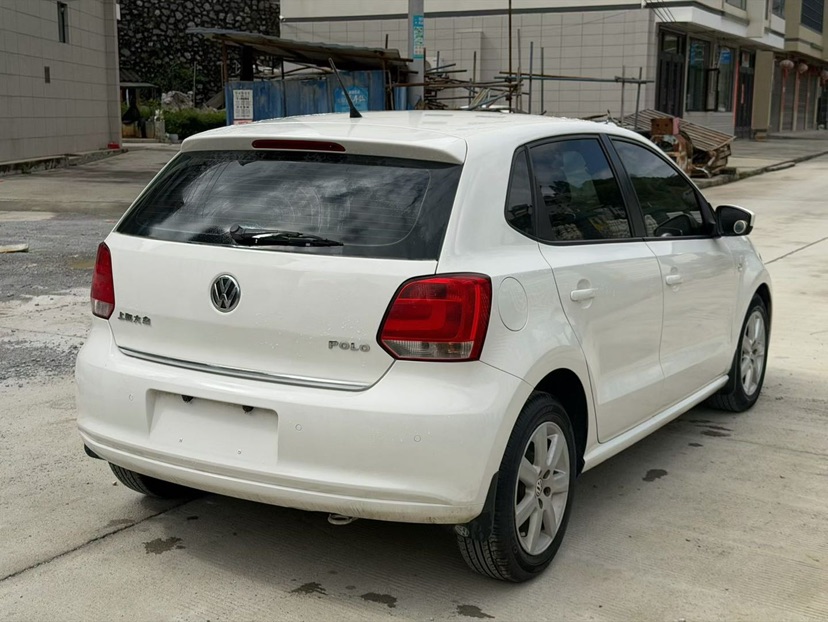 Volkswagen Polo 2012 #4 Volkswagen Polo 2012 car image #4