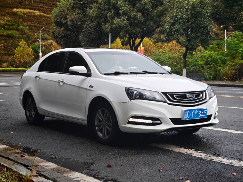 GEELY Emgrand 2016 car image #3