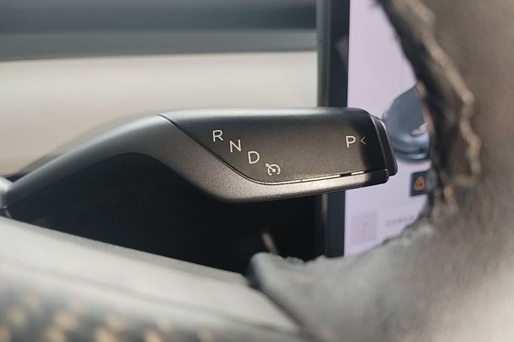 Tesla Model 3 2020 car image #14