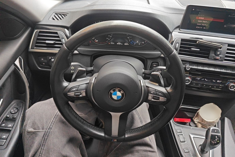 BMW 3 Series 2019 #11 BMW 3 Series 2019 car image #11