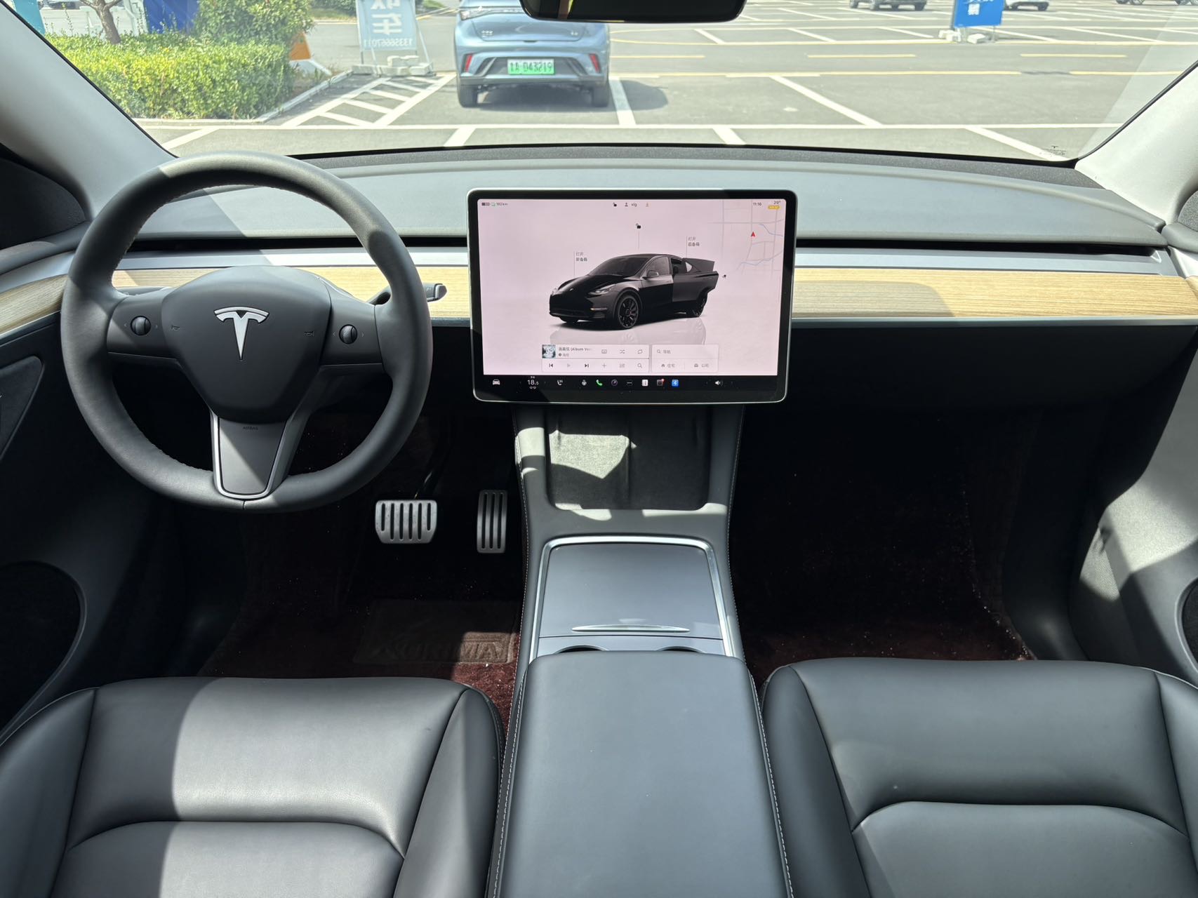 Tesla Model Y 2022 #5 Tesla Model Y 2022 car image #5