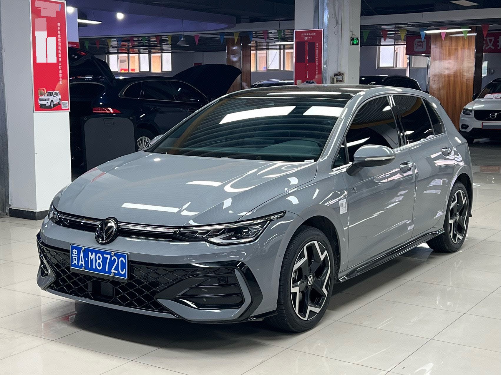 Volkswagen Golf 2025 car image 
