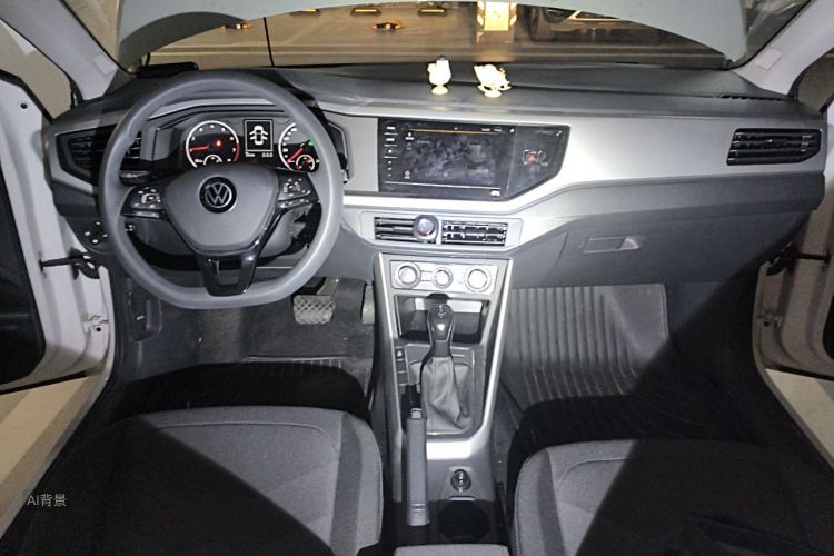 Volkswagen Polo 2022 car image #11