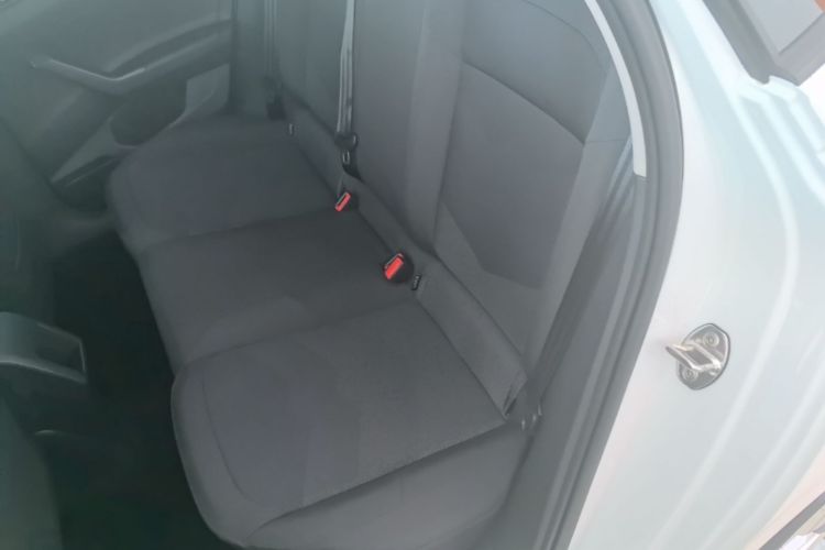 Volkswagen Polo 2021 car image #17