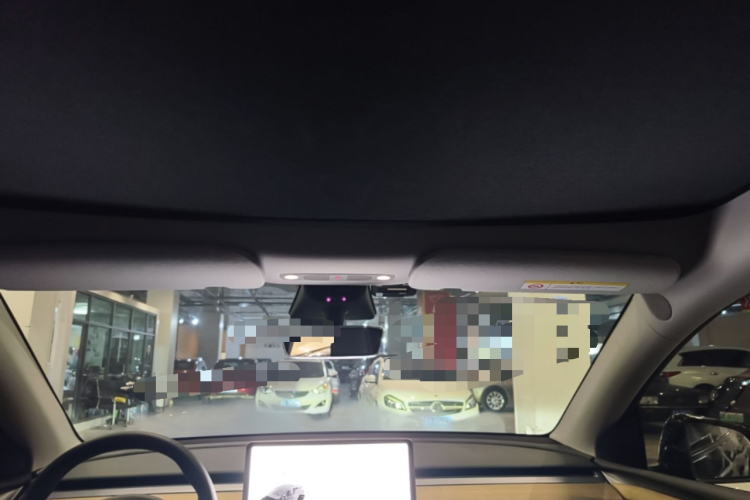 Tesla Model Y 2023 #20 Tesla Model Y 2023 car image #20
