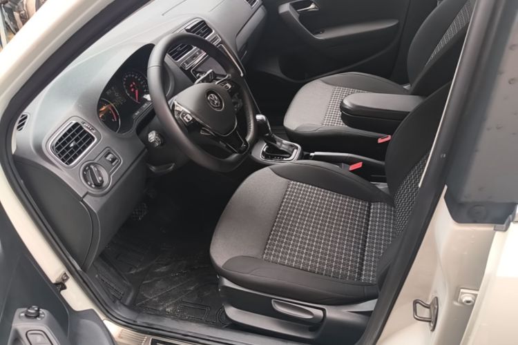 Volkswagen Polo 2018 #15 Volkswagen Polo 2018 car image #15