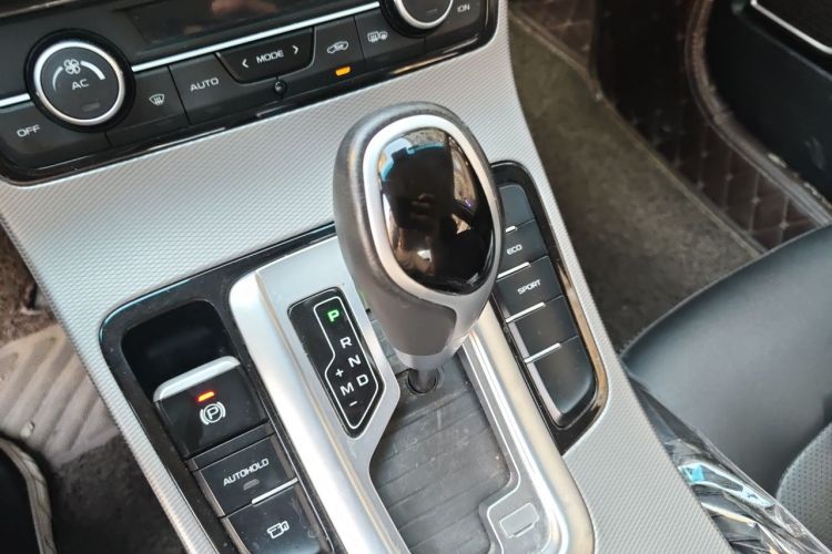 GEELY Emgrand GL 2018 #14 GEELY Emgrand GL 2018 imagen de coche #14