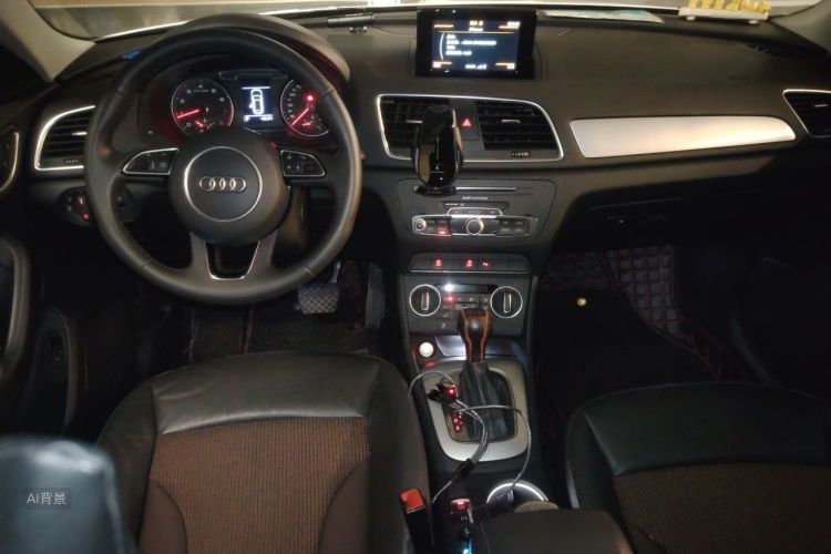 Audi Q3 2019 #11 Audi Q3 2019 car image #11