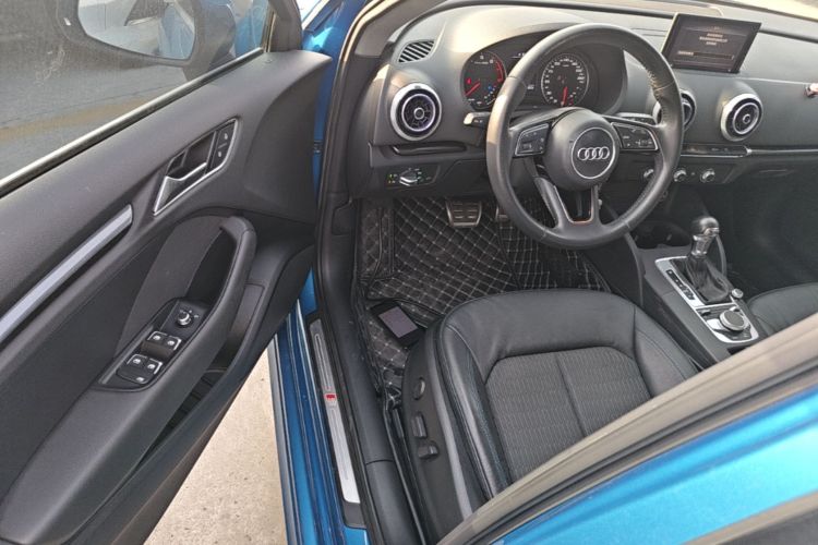 Audi A3 2018 #16 Audi A3 2018 car image #16