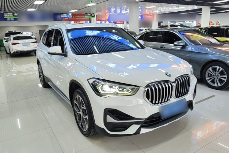 BMW X1 2019 #4 BMW X1 2019 car image #4