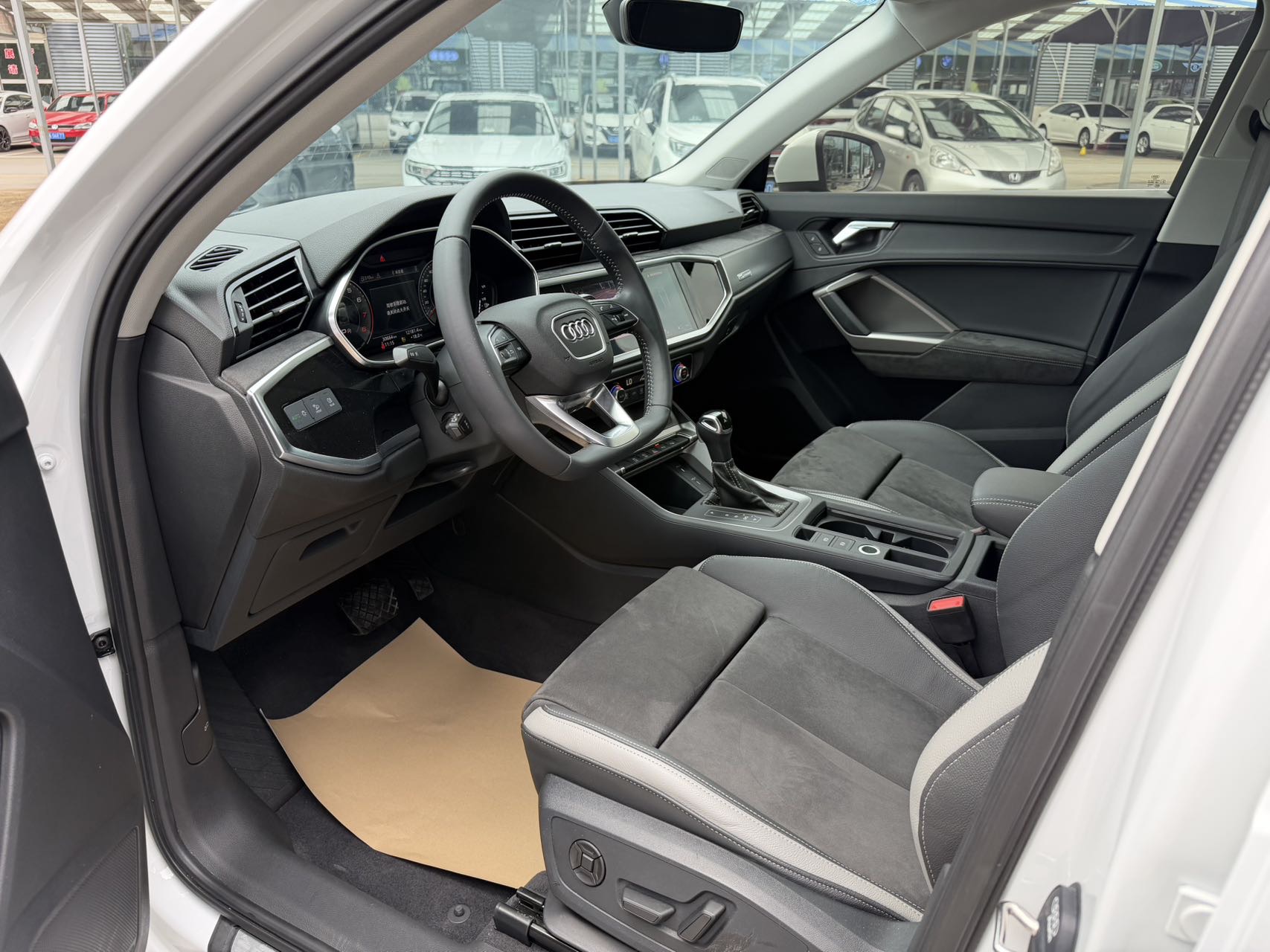 Audi Q3 2023 #4 Audi Q3 2023 immagine di auto #4