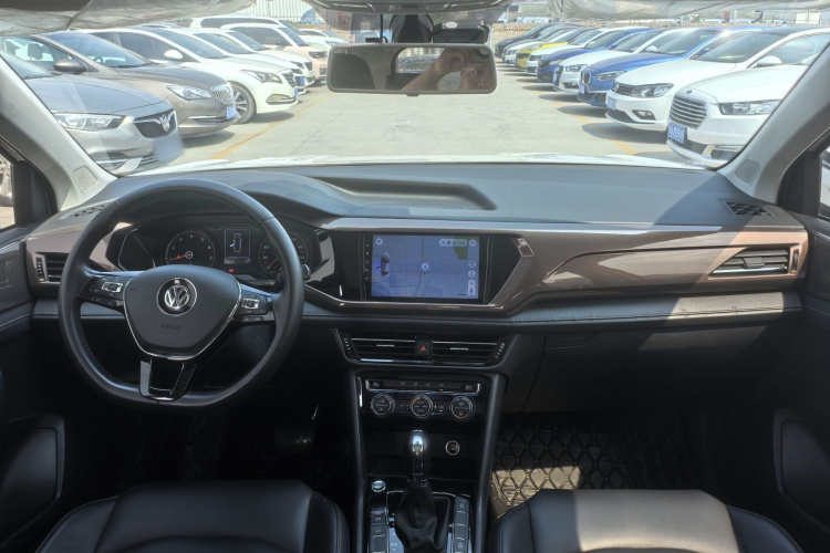 Volkswagen Tharu 2019 #9 Volkswagen Tharu 2019 car image #9