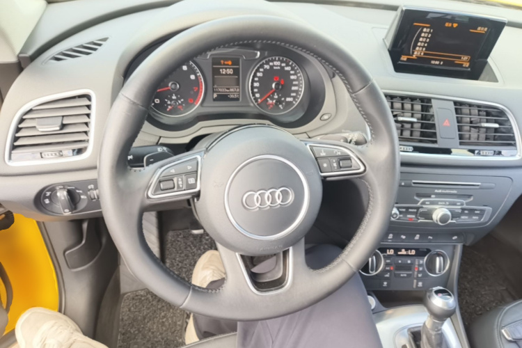 Audi Q3 2017 #11 Audi Q3 2017 car image #11