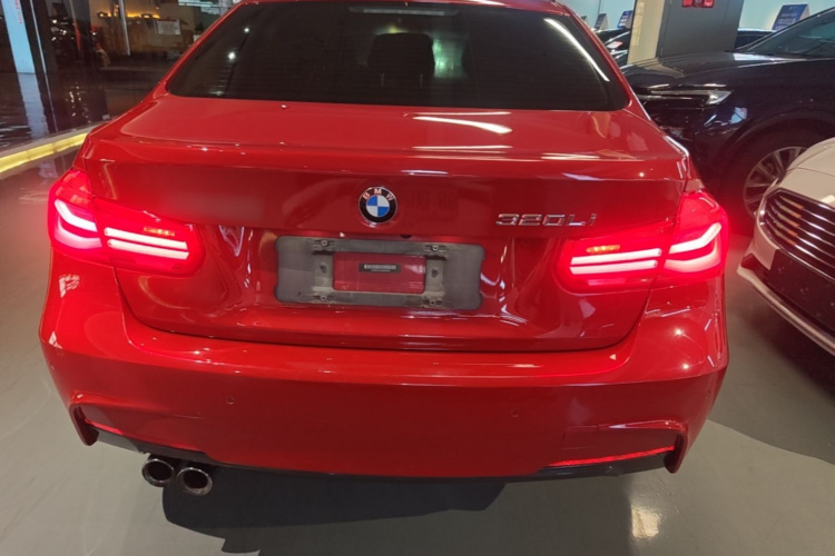 BMW 3 Series 2018 #4 BMW 3 Series 2018 car image #4