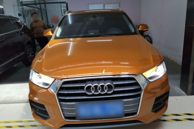 Audi Q3 2016 car image #3