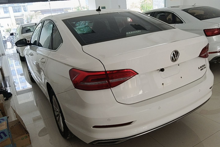 Volkswagen Lavida 2019 car image #7
