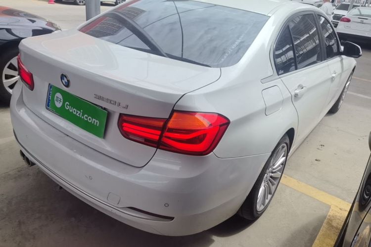 BMW 3 Series 2018 #5 BMW 3 Series 2018 car image #5