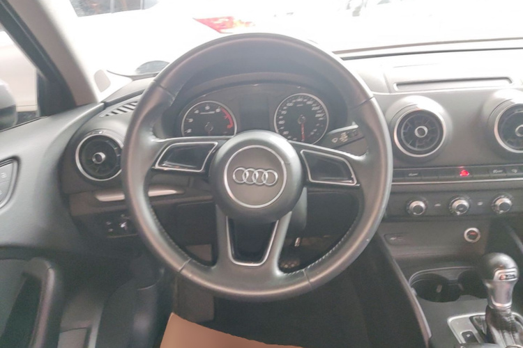 Audi A3 2017 immagine di auto #11