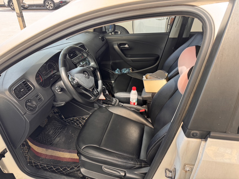 Volkswagen Polo 2019 car image #7