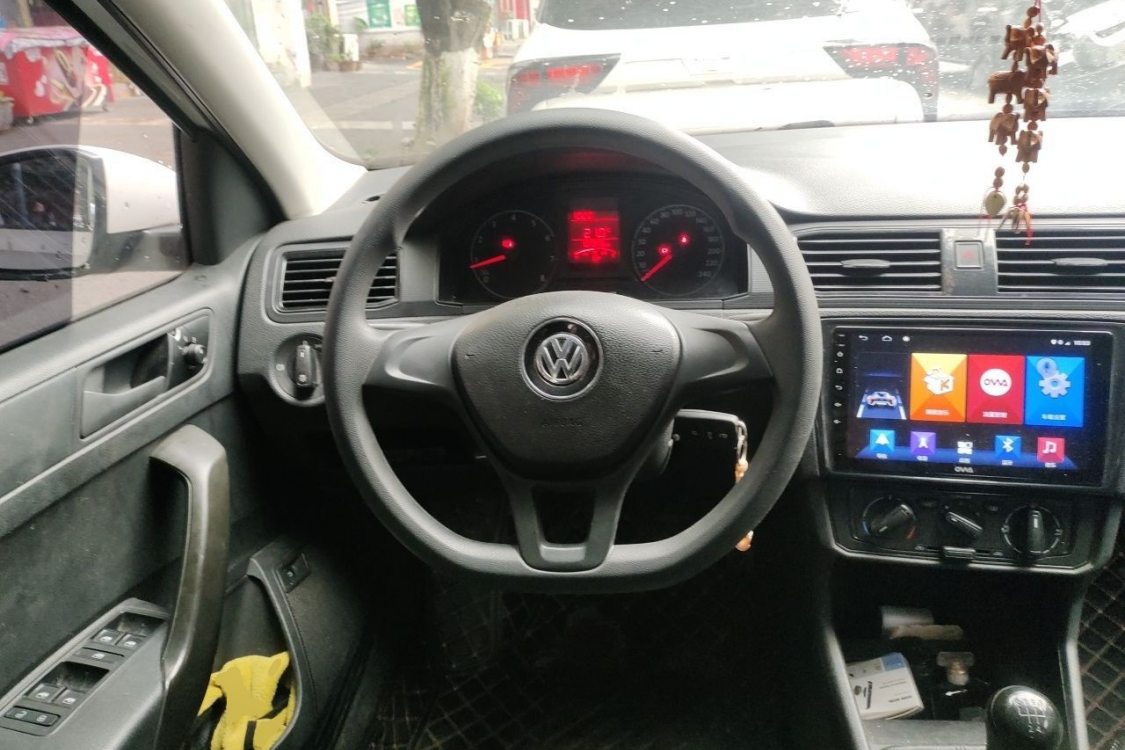 Volkswagen Santana 2018 car image #22