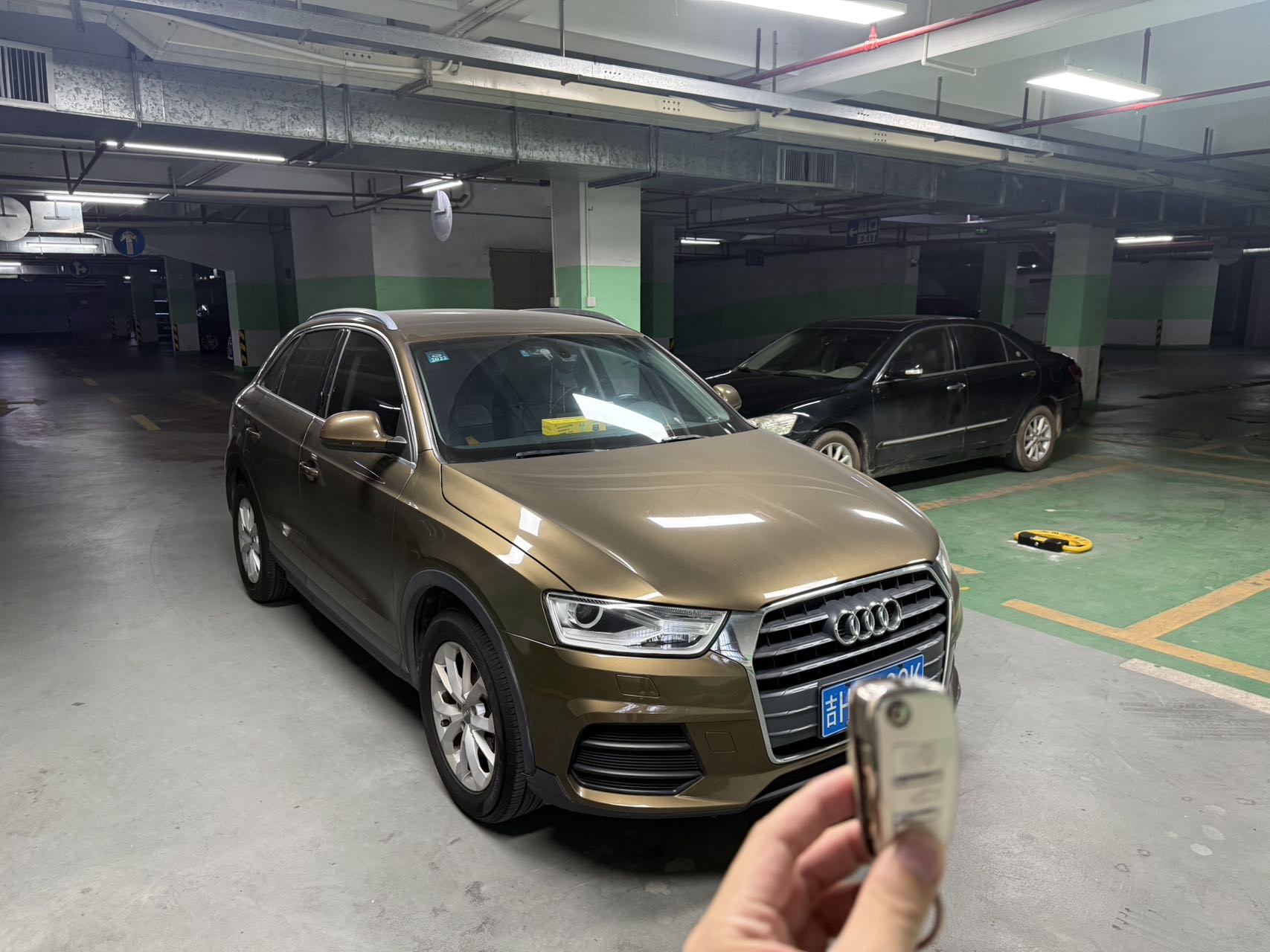 Audi Q3 2018 car image #3